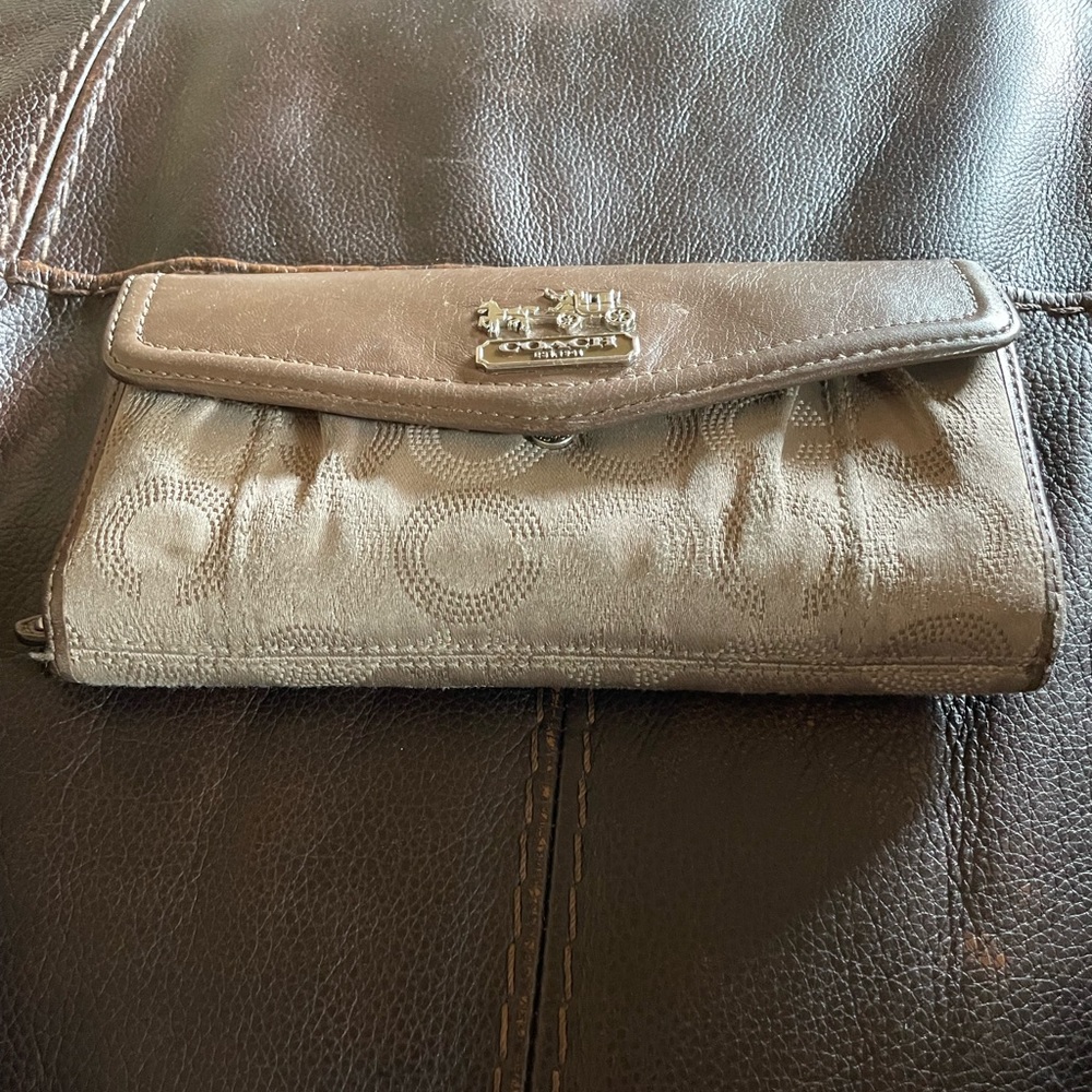 Coach wallet